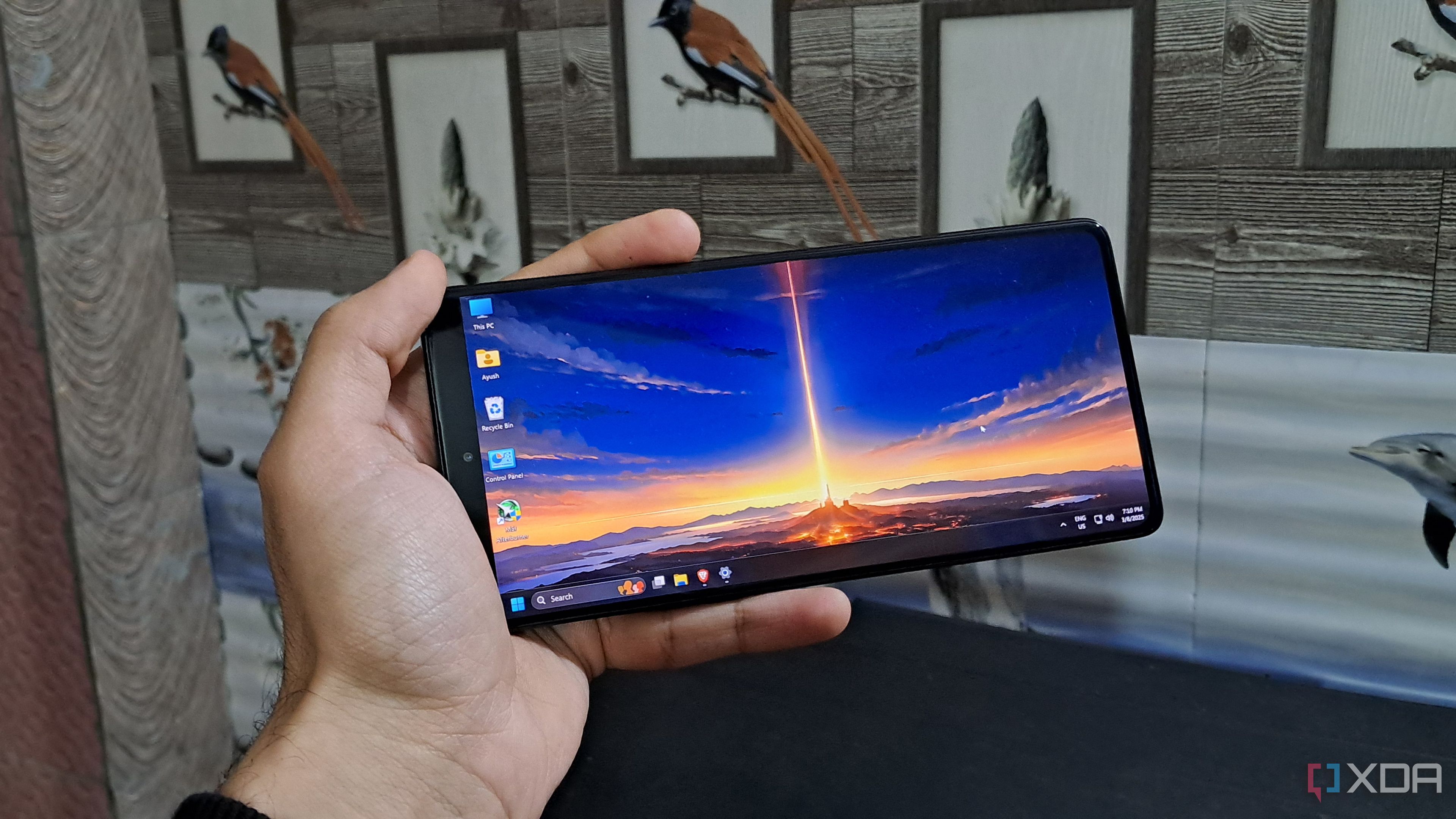Streaming the Windows 11 desktop to an Android smartphone