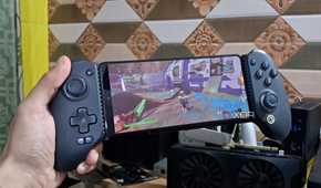 Running Risk of Rain 2 on a PC and streaming it to an Android smartphone