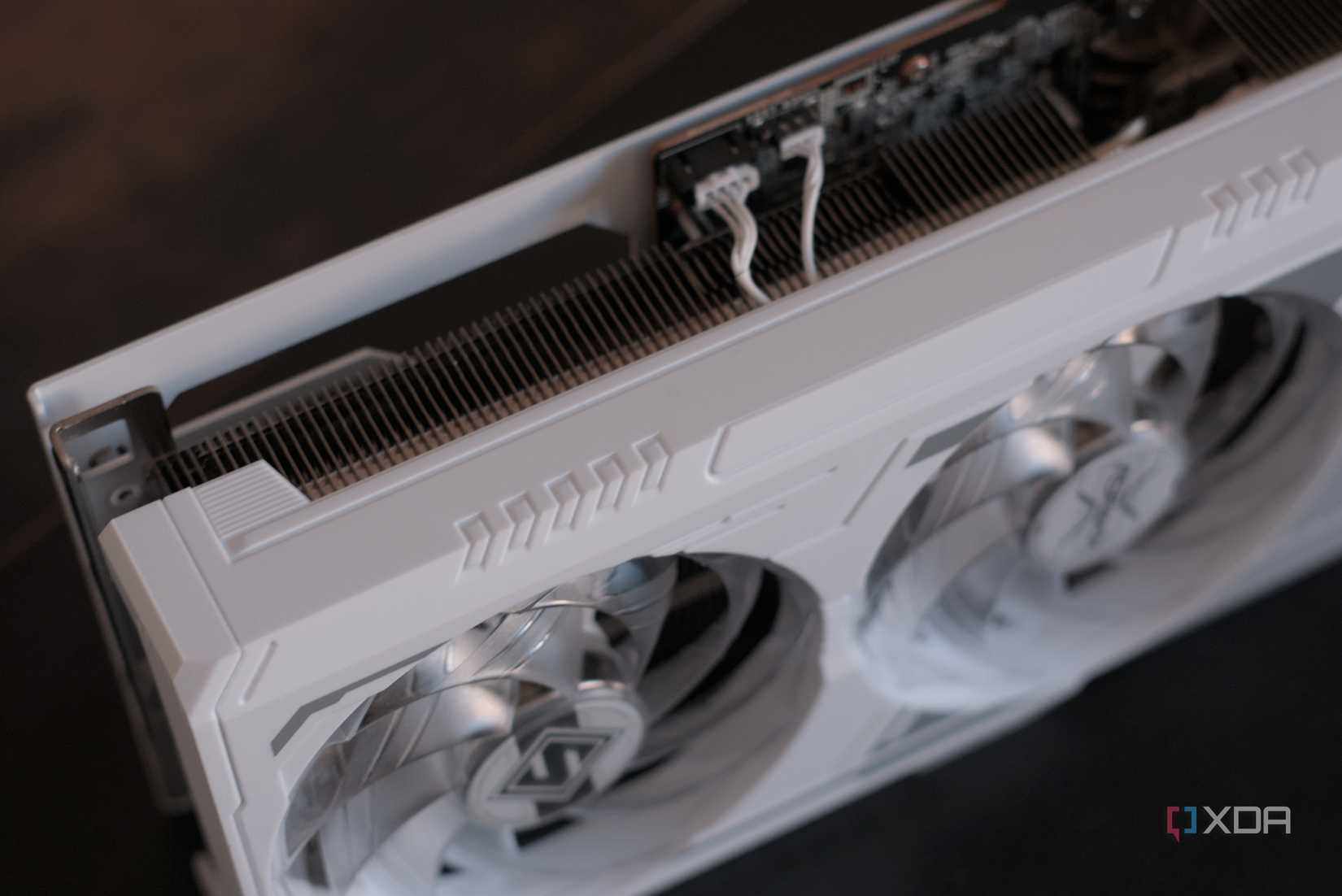ASRock Radeon RX 9070 XT Steel Legend