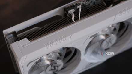 ASRock Radeon RX 9070 XT Légende de l'acier