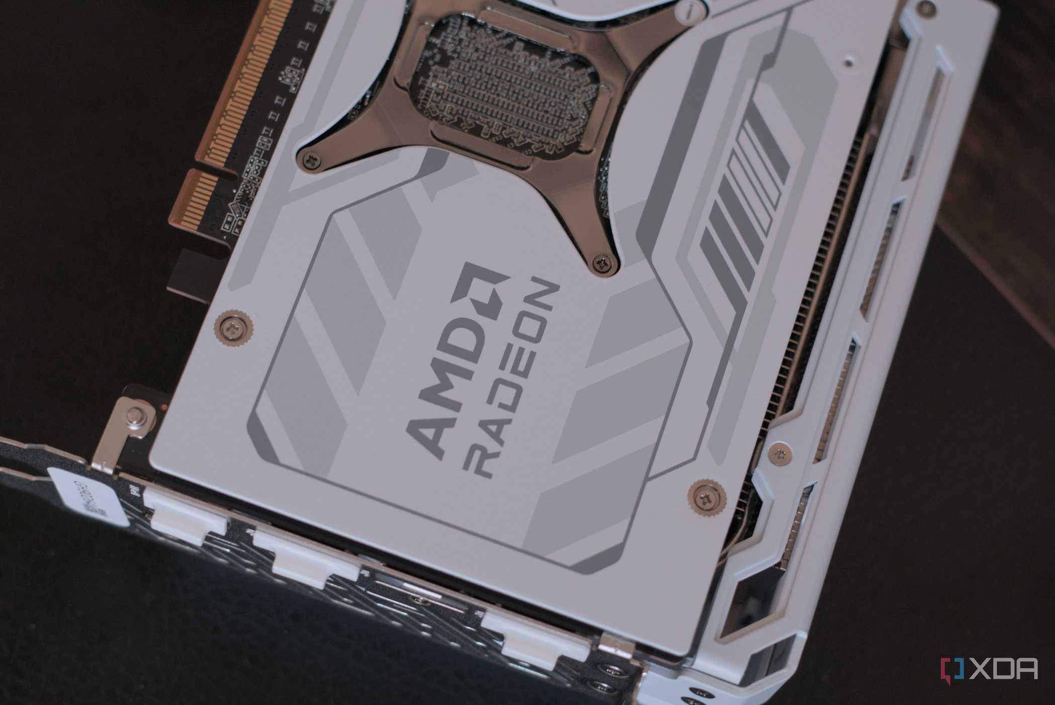 ASRock Radeon RX 9070 XT Steel Legend