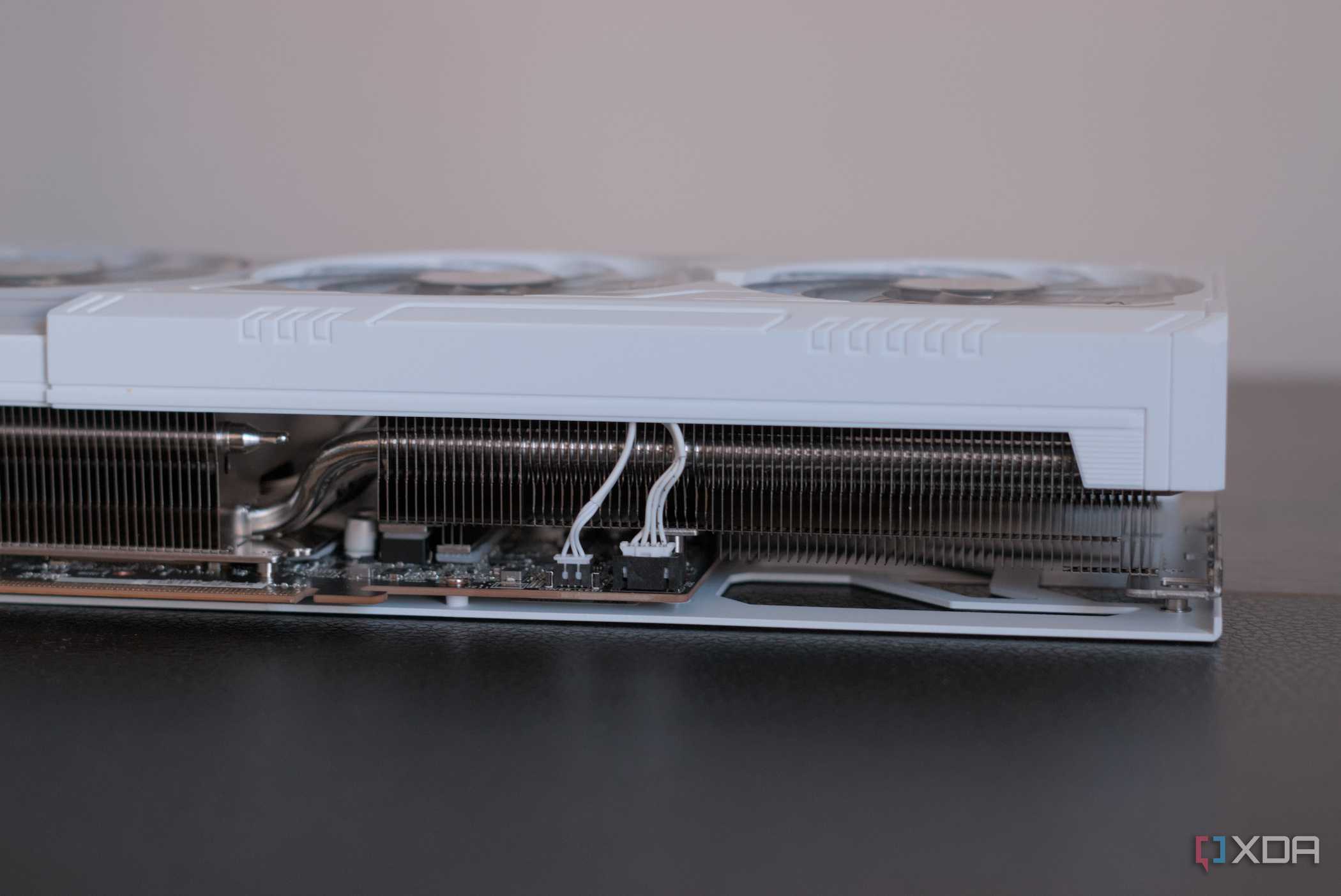 ASRock Radeon RX 9070 XT Steel Legend