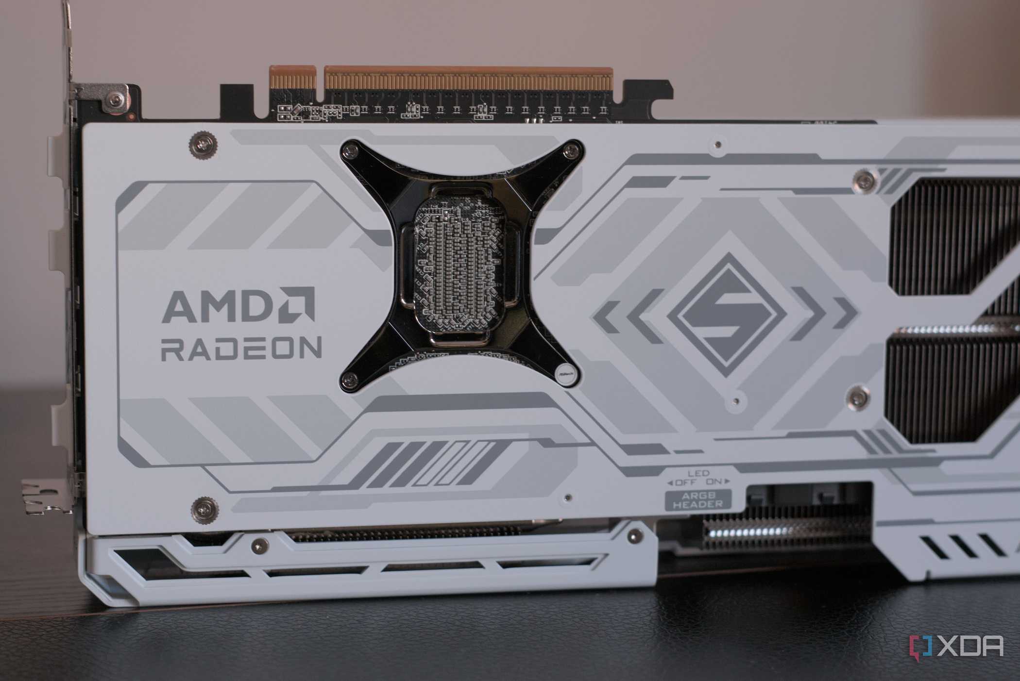 ASRock Radeon RX 9070 XT Steel Legend