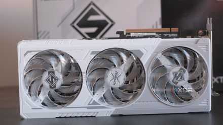 ASRock Radeon RX 9070 XT スチール レジェンド