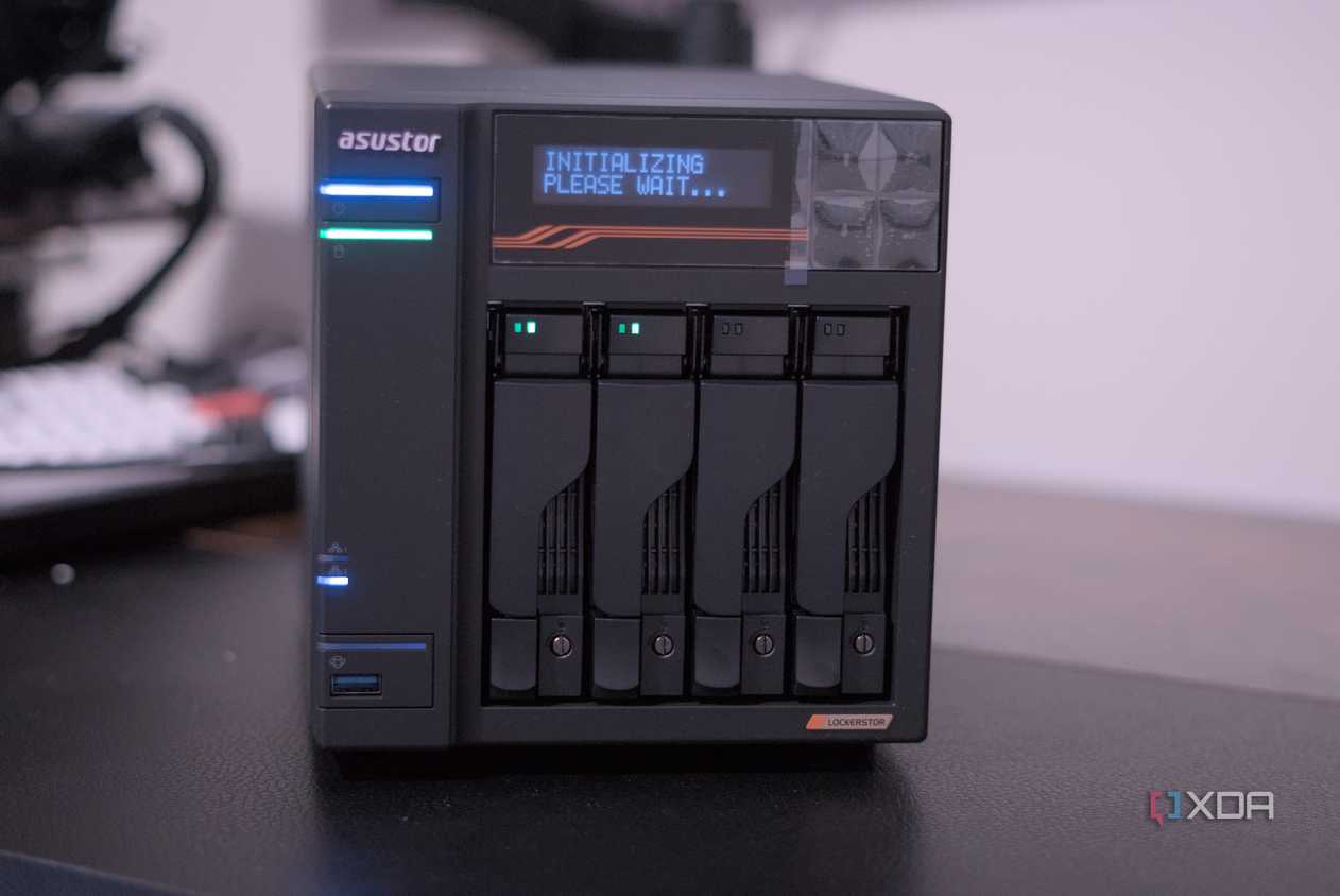 Asustor AS6804T