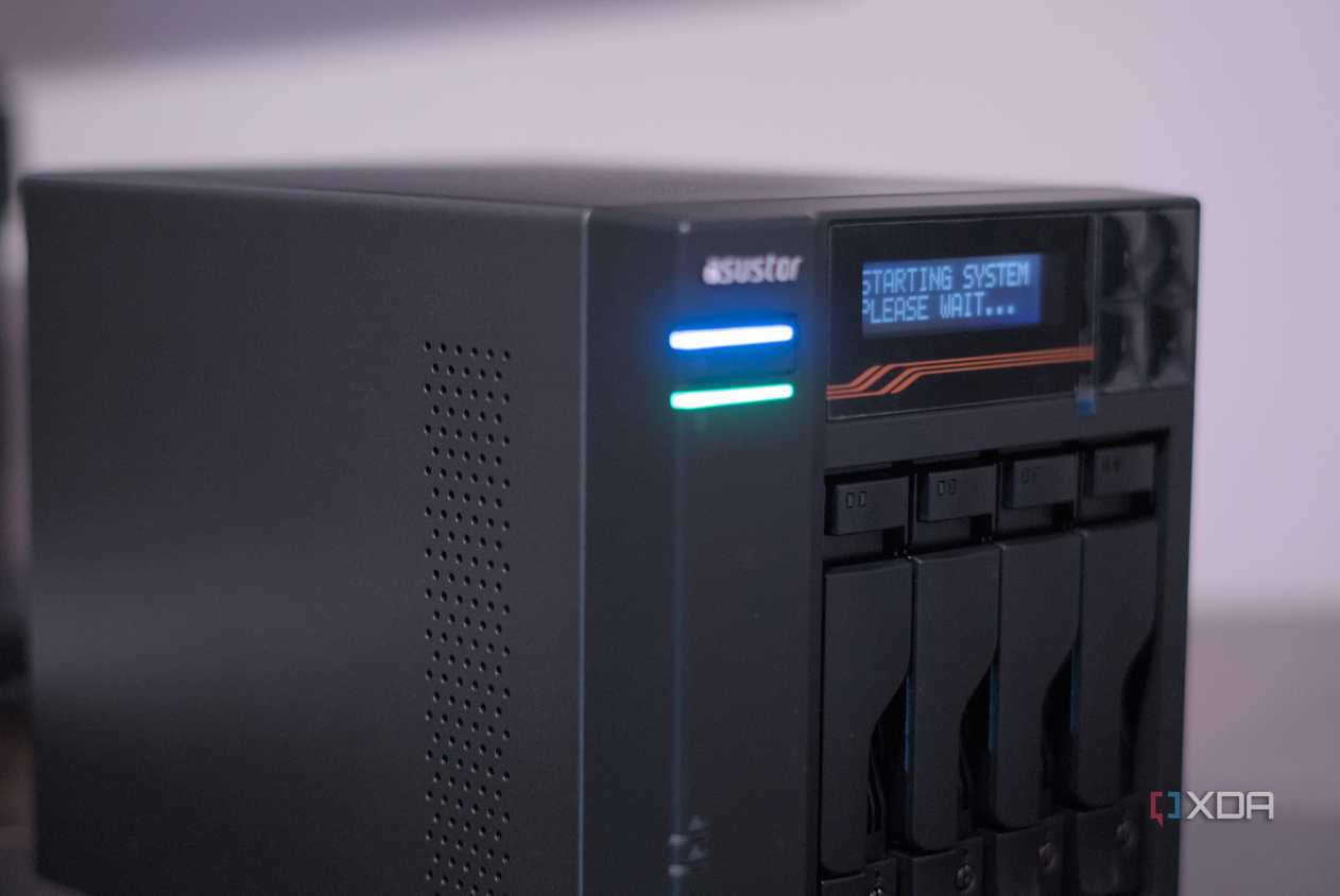 Asustor AS6804T