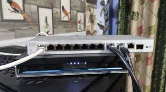 The LincStation N2 placed under a network switch