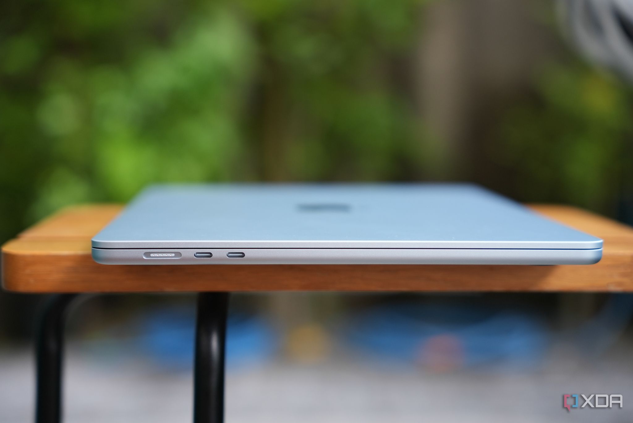 Score the MacBook Air for cheap as it drops to just $699