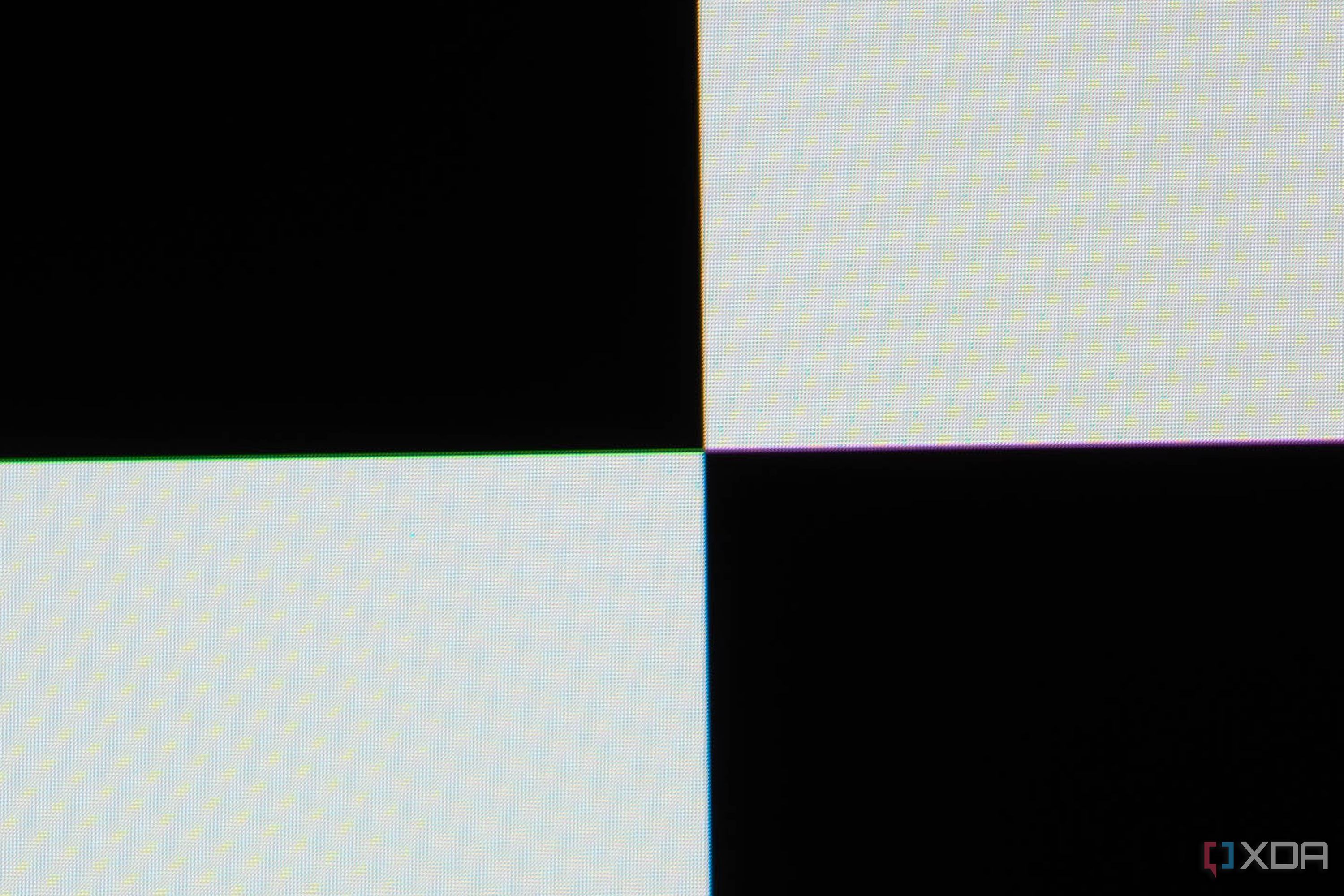 MSI-272URX-QD-OLED-contrast-zoom