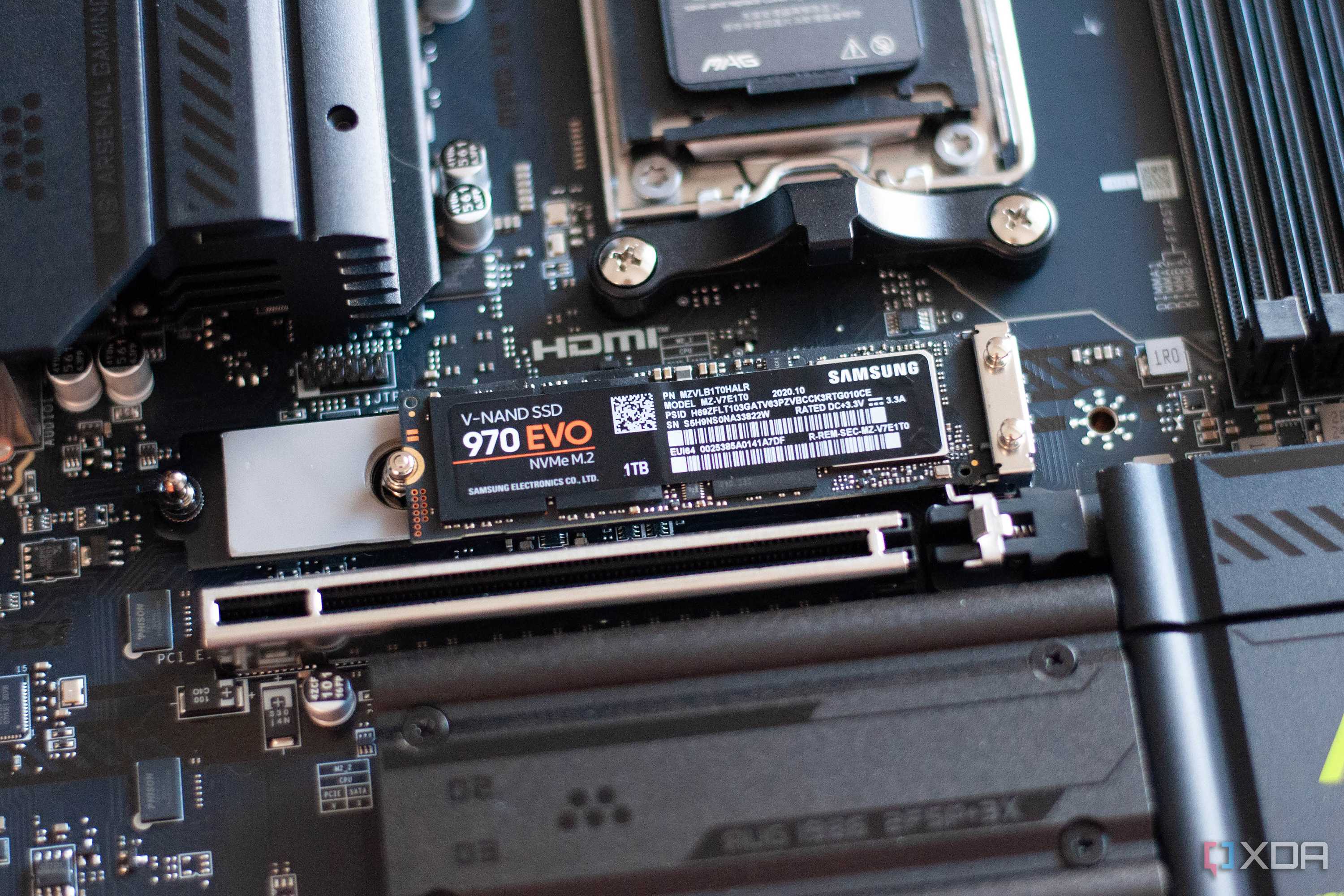 An image of an MSI MAG X870E Tomahawk Wifi ez ssd.