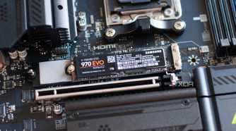 An image of an MSI MAG X870E Tomahawk Wifi ez ssd.