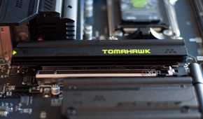 MSI-MAG-X870E-Tomahawk-Wifi-ssd-heatsink