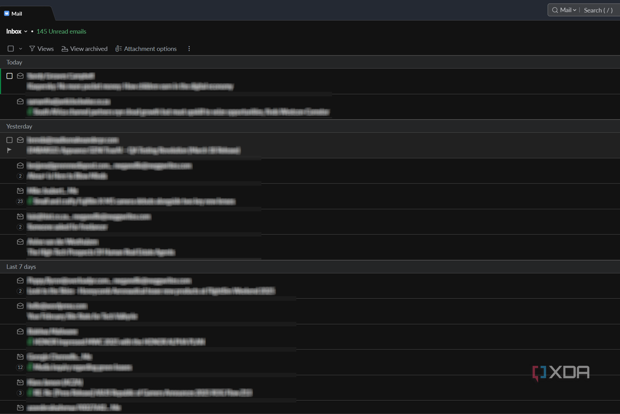 zoho mail in forced dark mode on opera
