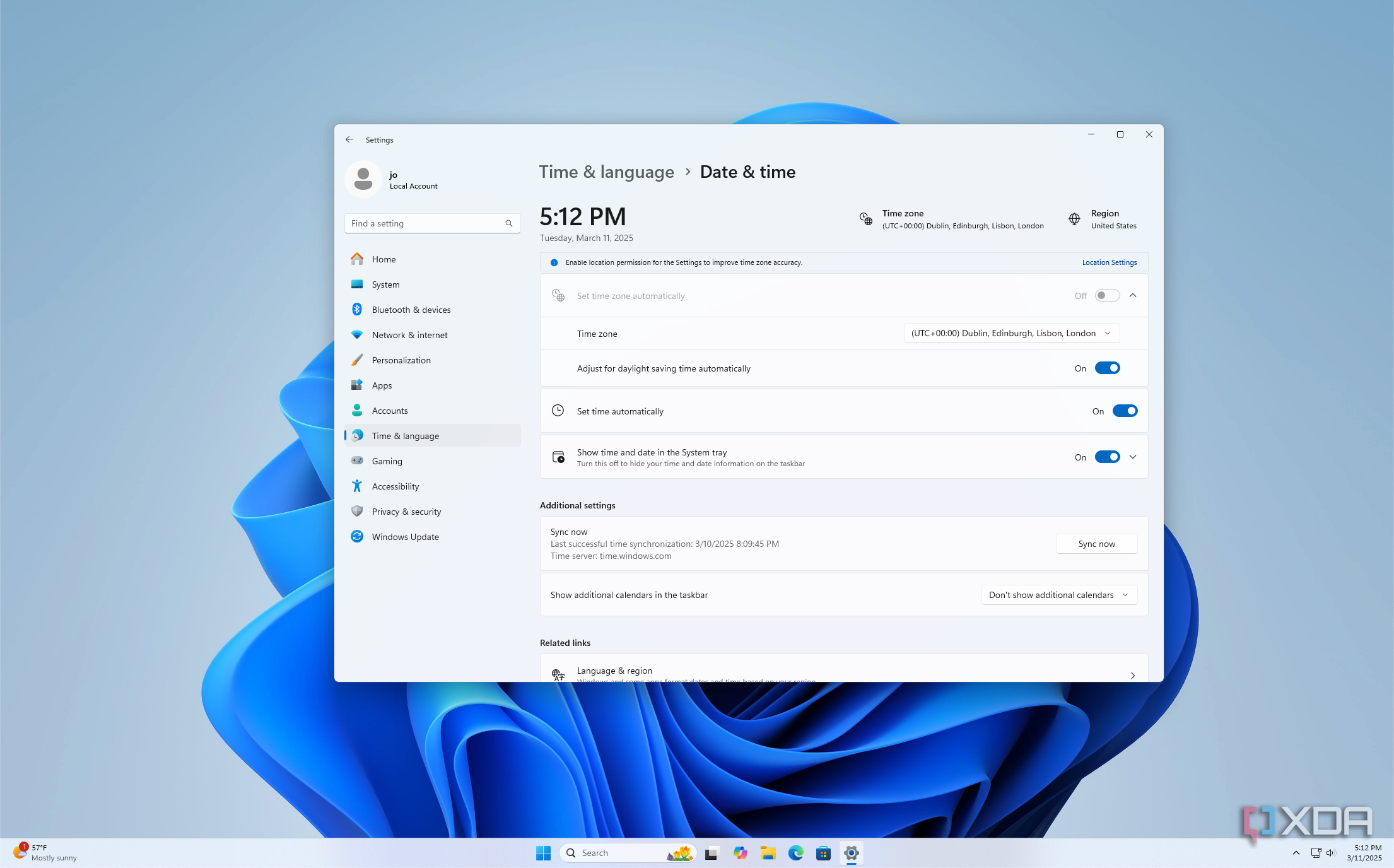 Screenshot of the date and time page in the Windows 11 Settings app