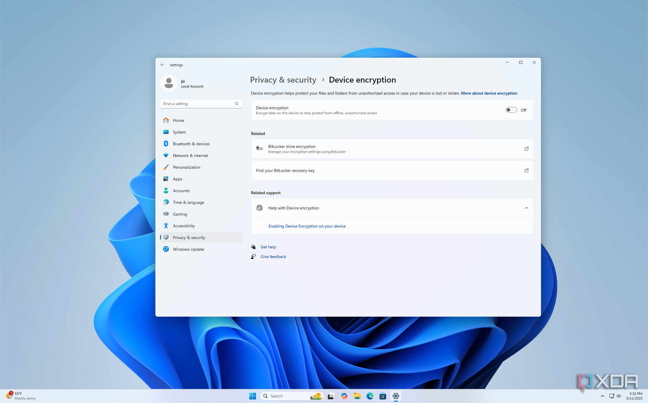 Screenshot of device encryption settings in Windows 11 Settings app