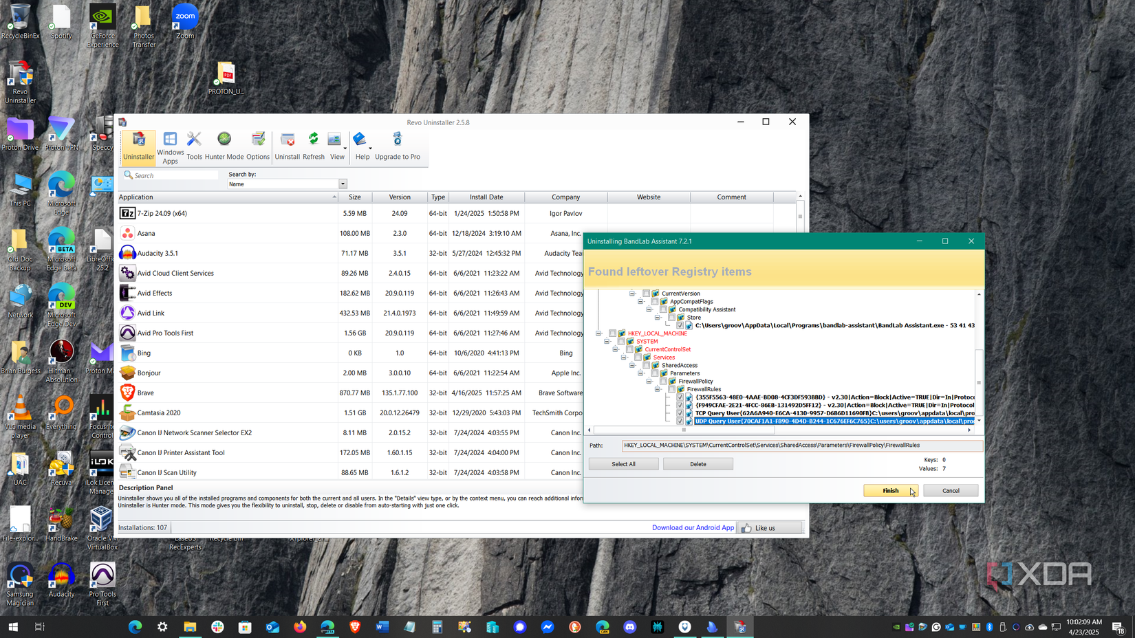 Muestra Revo Uninstaller eliminando basura después de desinstalar la aplicación
