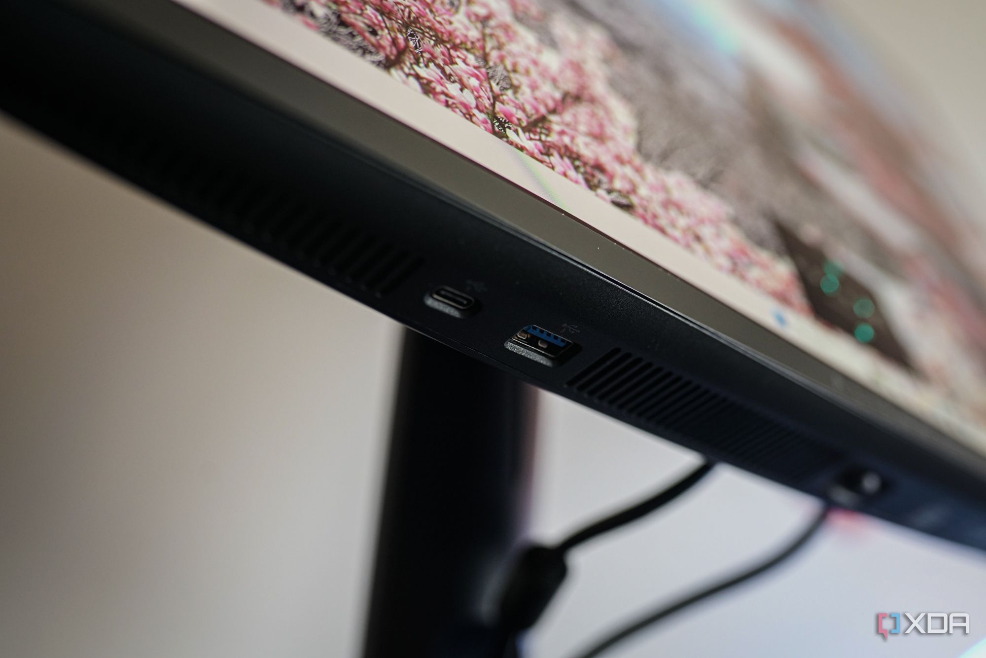 alienware-aw2725q-review-04