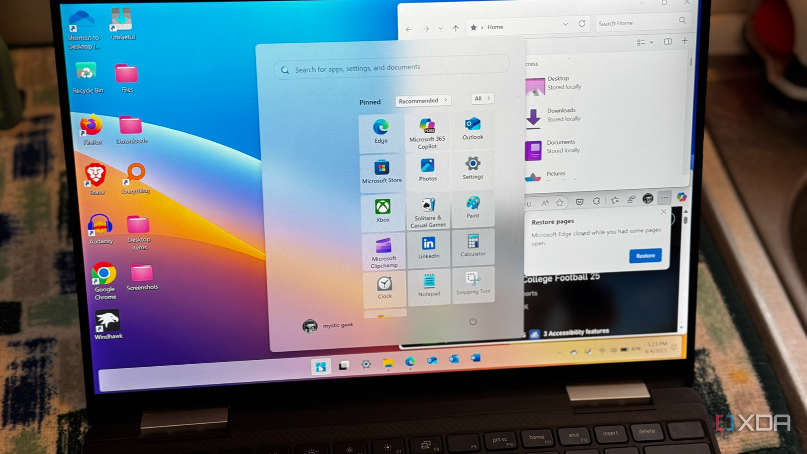Windows 25 is a mod for Windows 11 that makes everything so much better