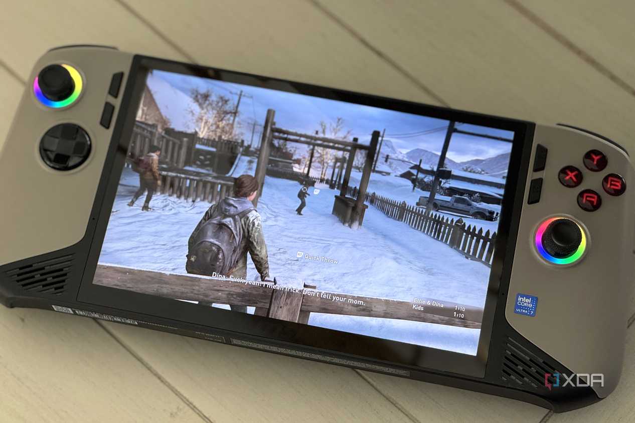 msi claw 8 ai plus playing the last of us part two