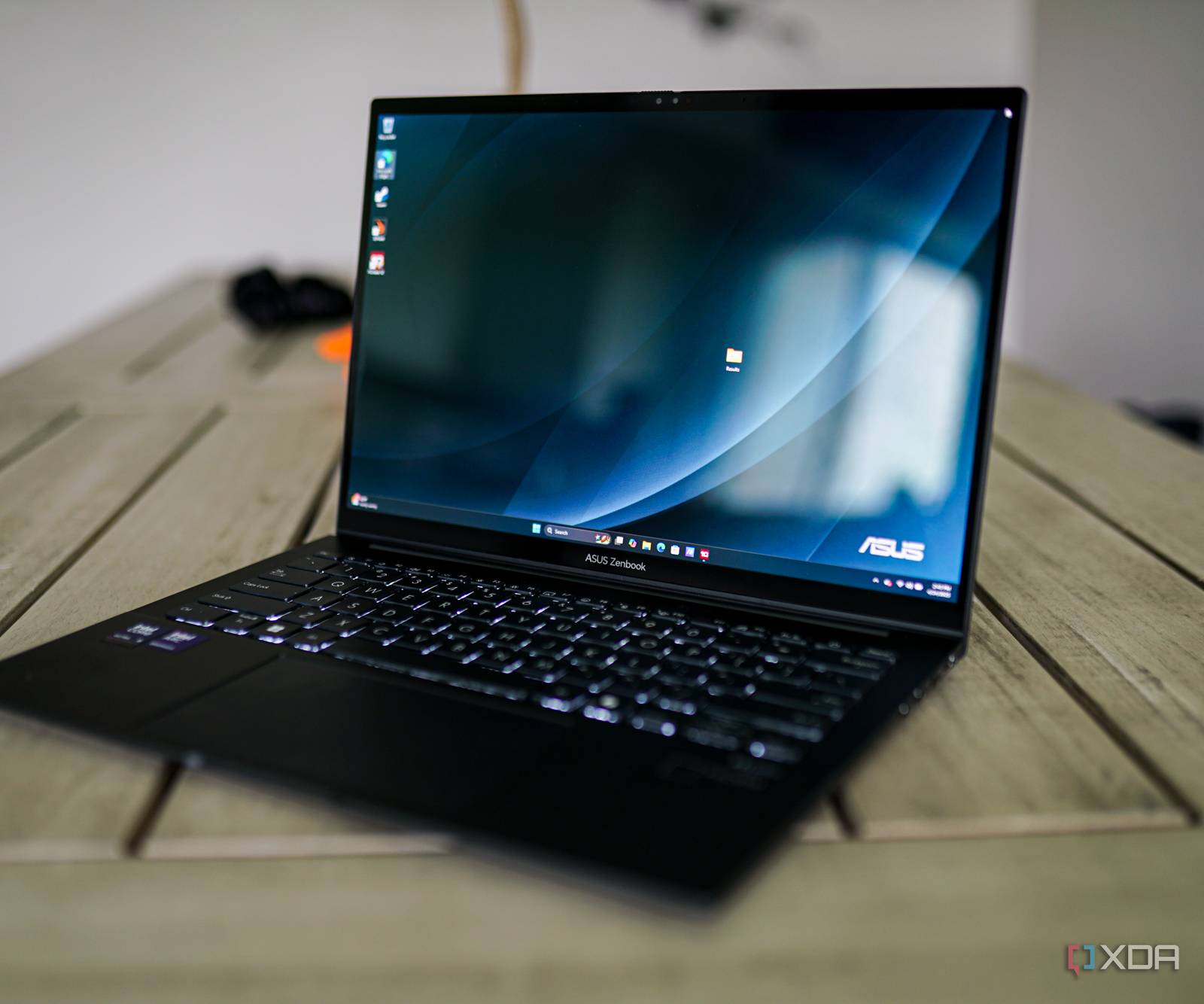 Asus Zenbook 14 (2025) review: Windows