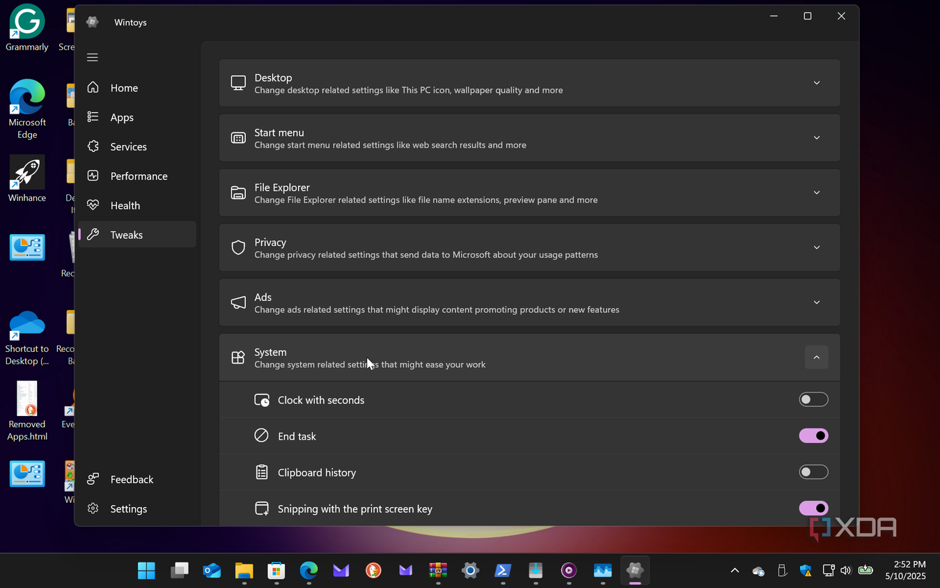 Shows making tweaks with Wintoys app