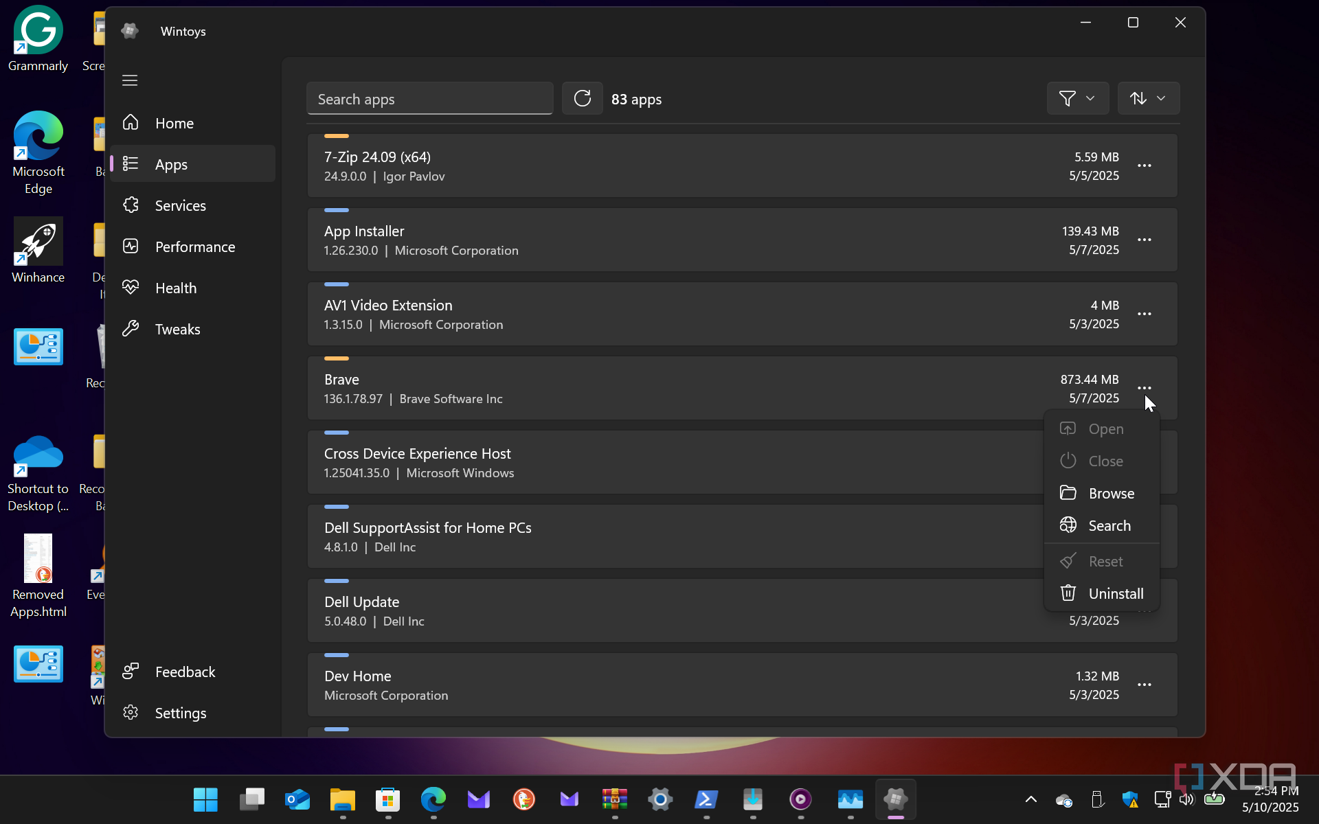 Shows managing apps in Wintoys