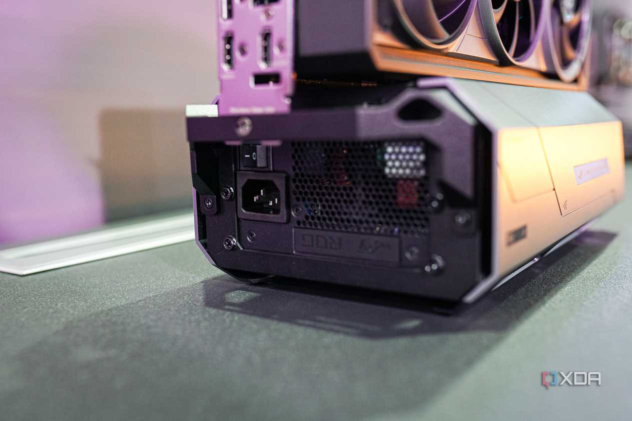 asus-xg-station-3-7