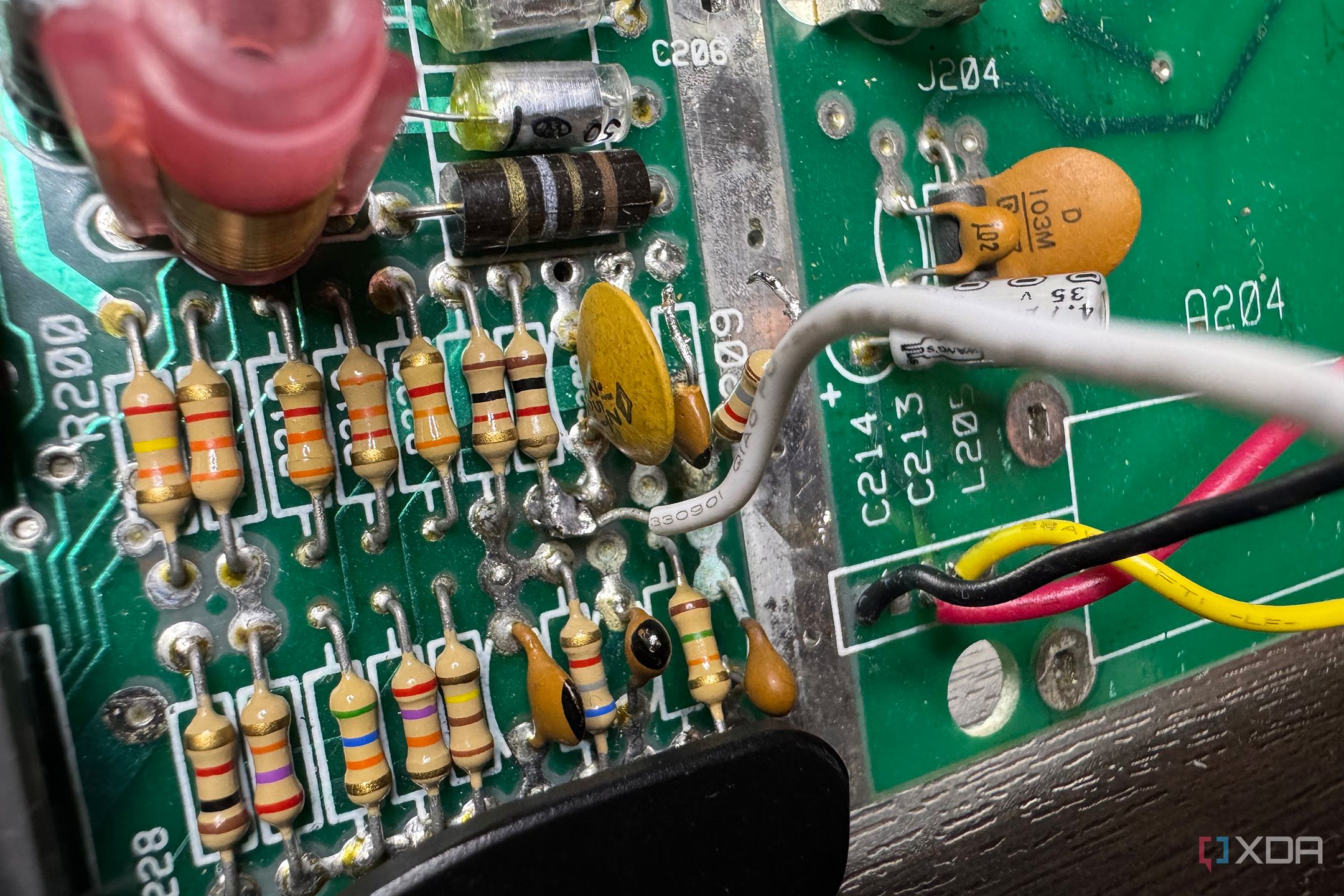 Atari 2600 video composite mod and d-sub hack