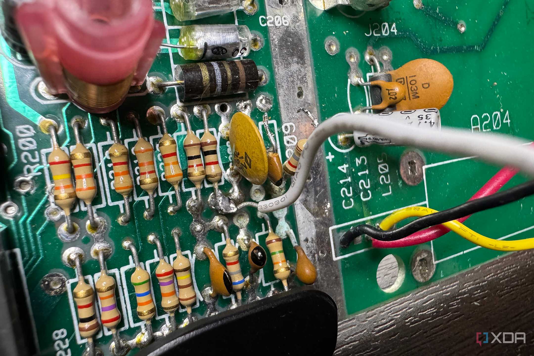 Atari 2600 video composite mod and d-sub hack