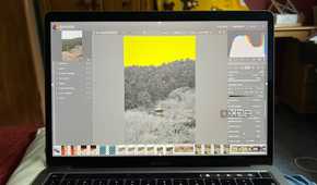 Darktable parametric mask used on a Japanese temple photo