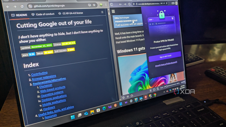 Tirek D は、Chrome を使用したオープンな Vivaldi ブラウザーと Google プロジェクトを使用した ProtonVPN を示しています