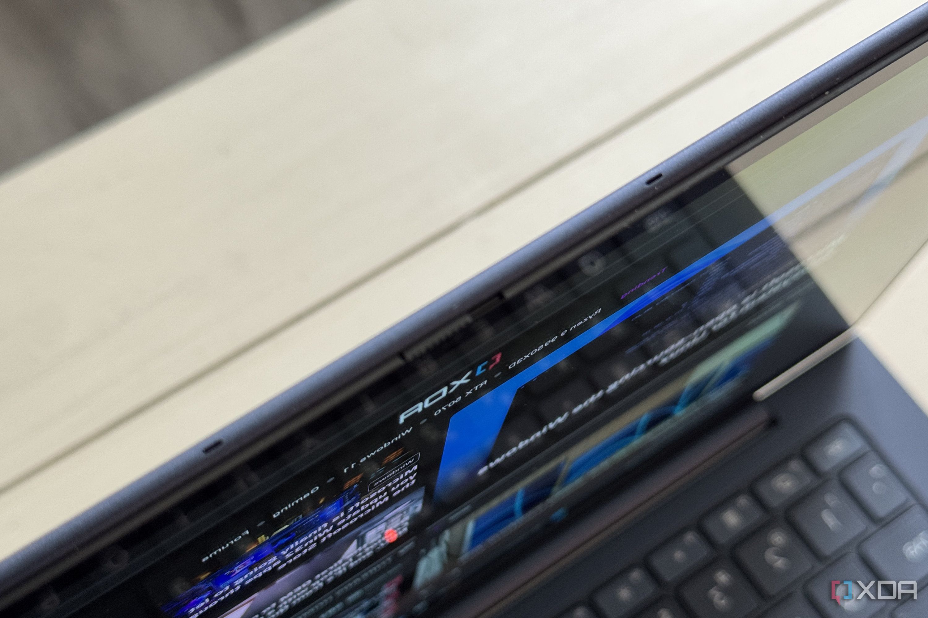 hp-elitebook-ultra-g1i-ai-edge-microphones