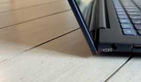 hp-elitebook-ultra-g1i-ai-hinge