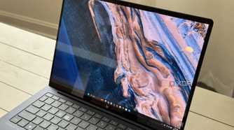 hp-elitebook-ultra-g1i-ai-screen-open-near