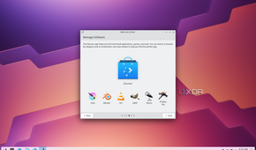 Screenshot of the KDE desktop with a welcome screen showing the Discover store