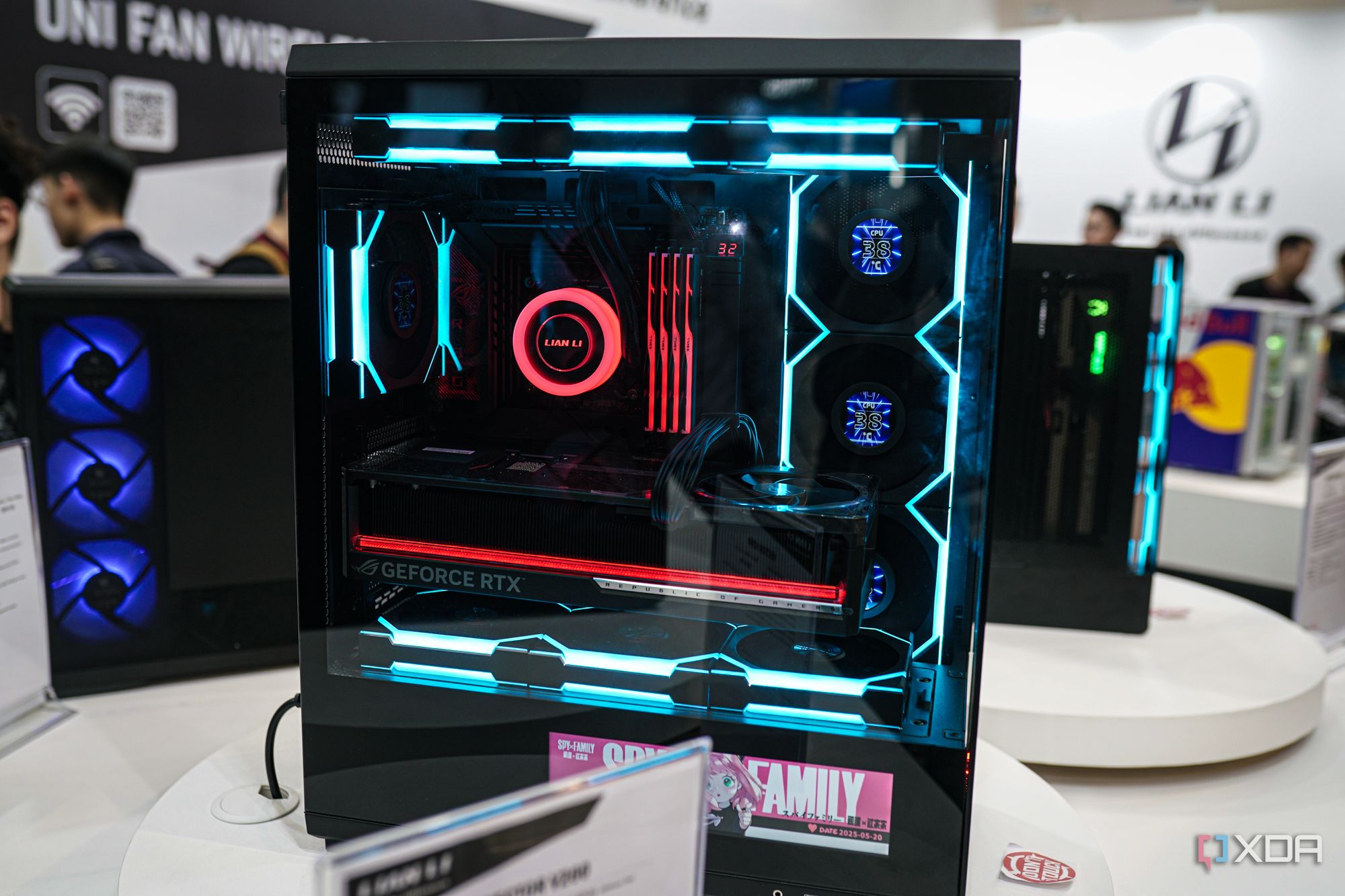 I love Lian Li's new line-up of PC cases and power supplies