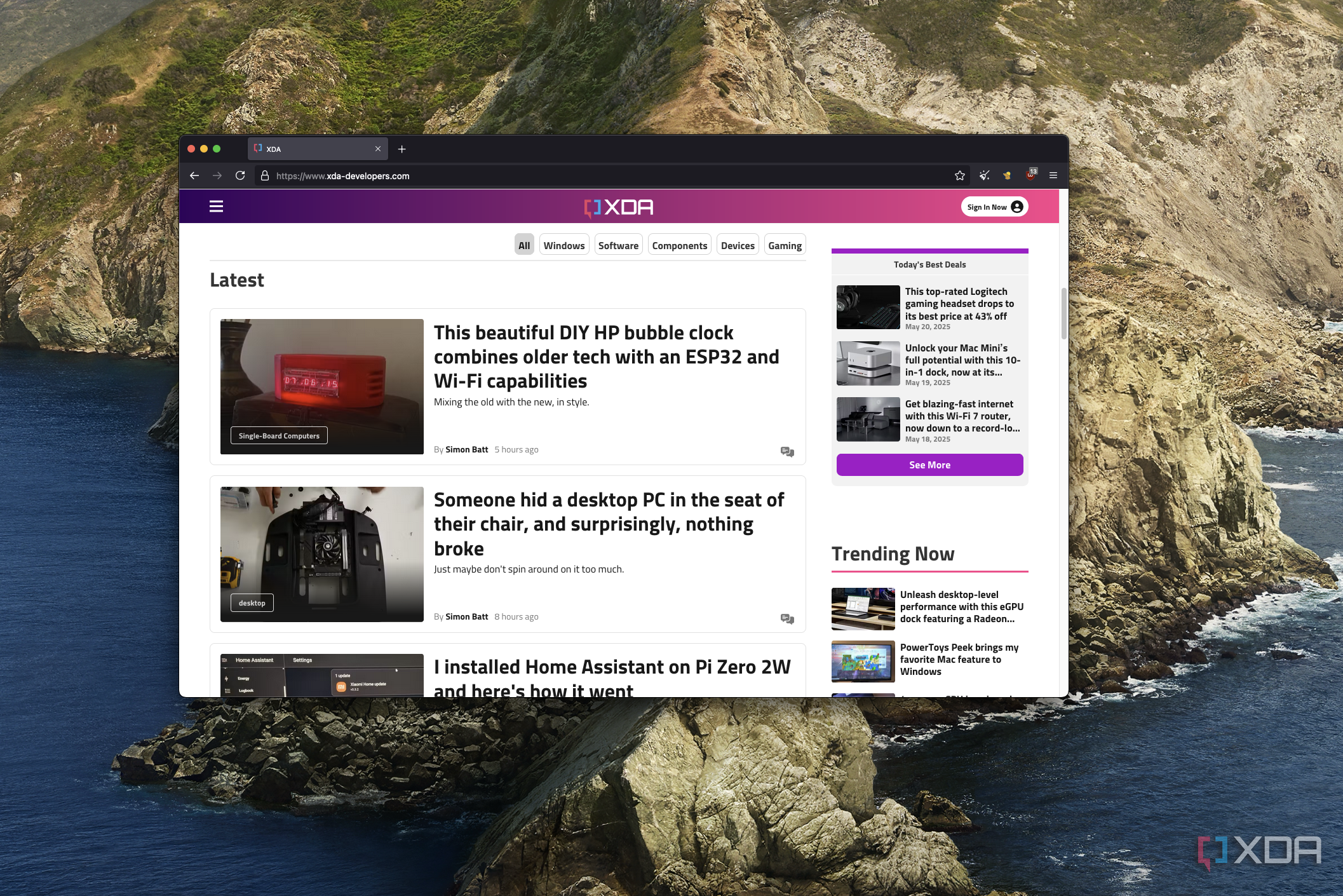 Screenshot of Mullvad Browser on macOS showing the XDA home page