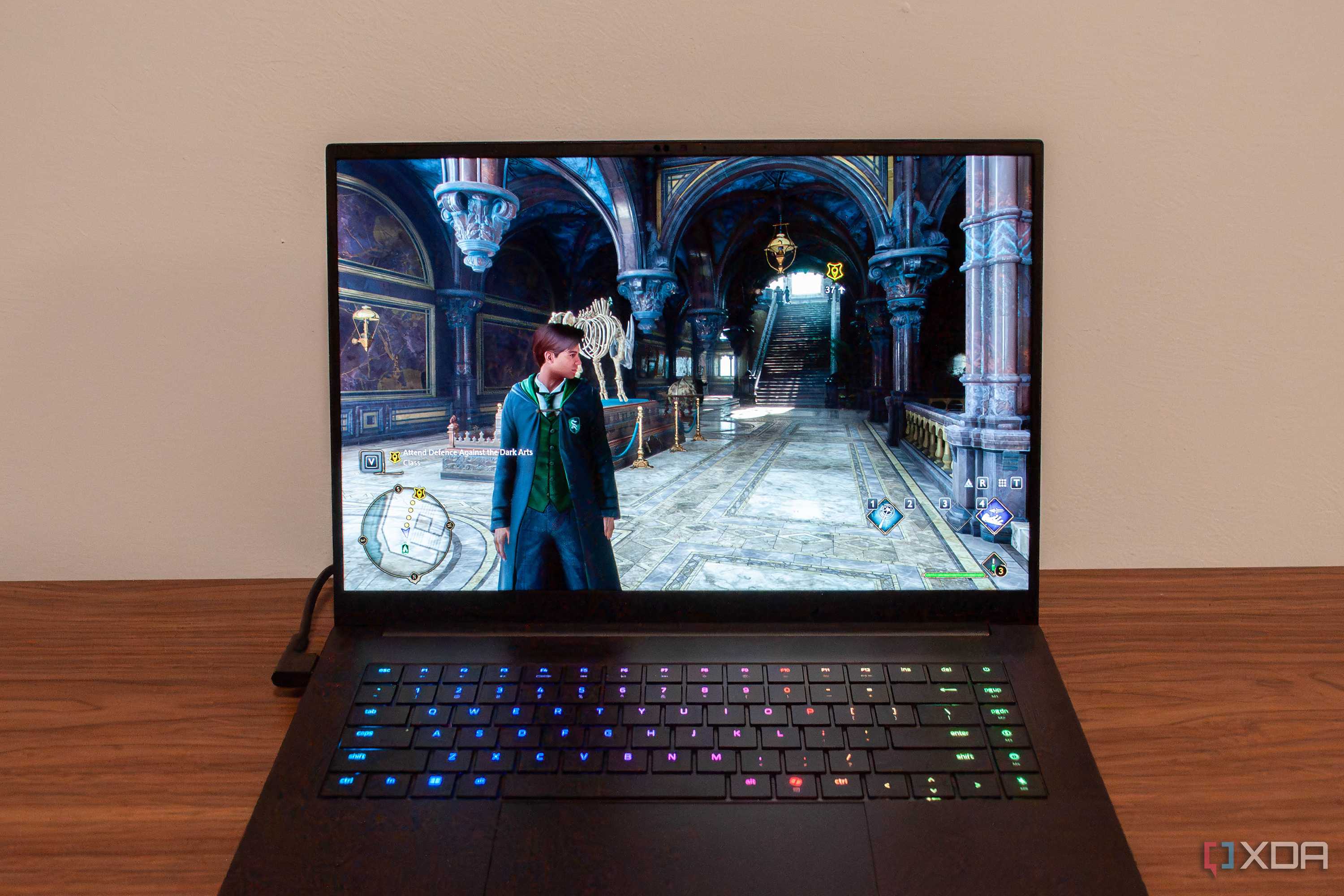 Razer Blade 16 (2025) gaming laptop running Hogwarts Legacy.