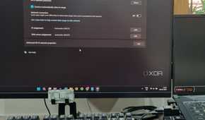 photo of a Windows-11-desktop with a Raspberry Pi zero 2w