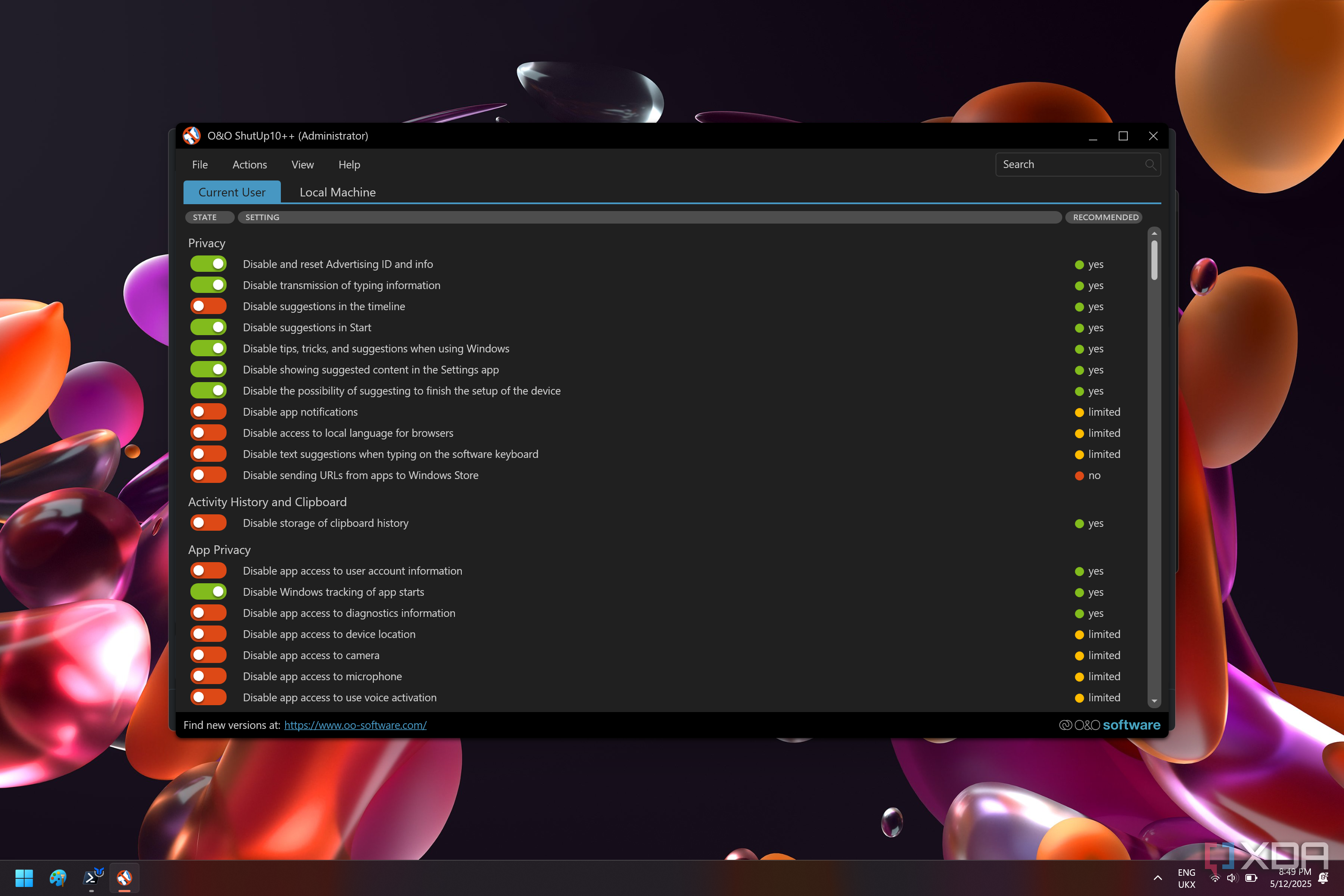 I tried the best way to debloat and customize Windows 11, and you ...