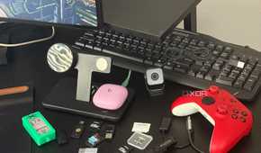 Desk Disorganization (2)