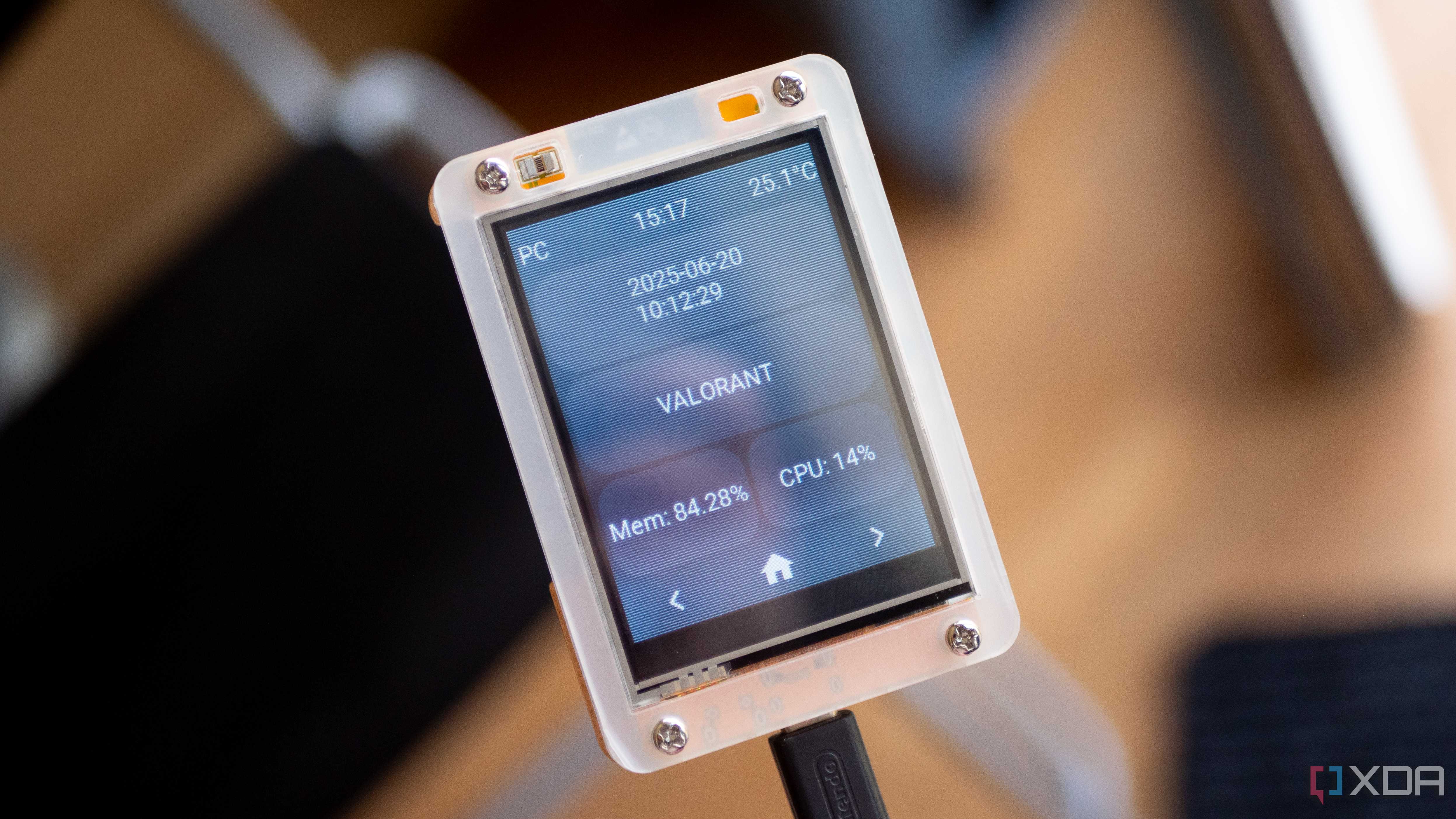 photo of an ESP32 CYD showing PC dashboard