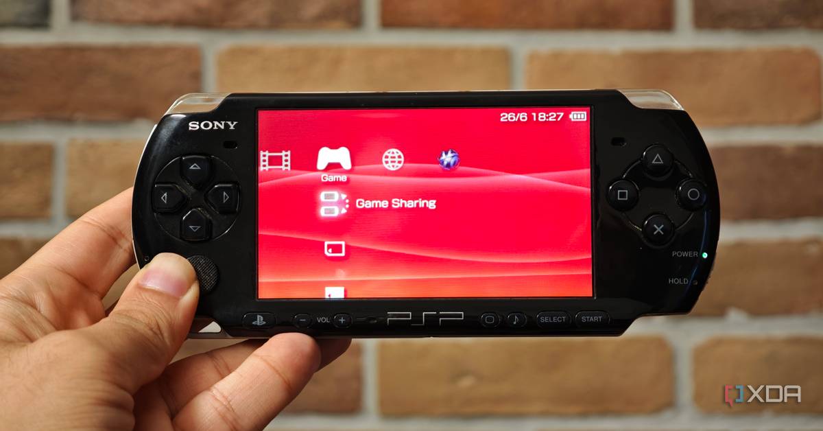 I resurrected my PSP after a decade, and Sony needs to make a new one
