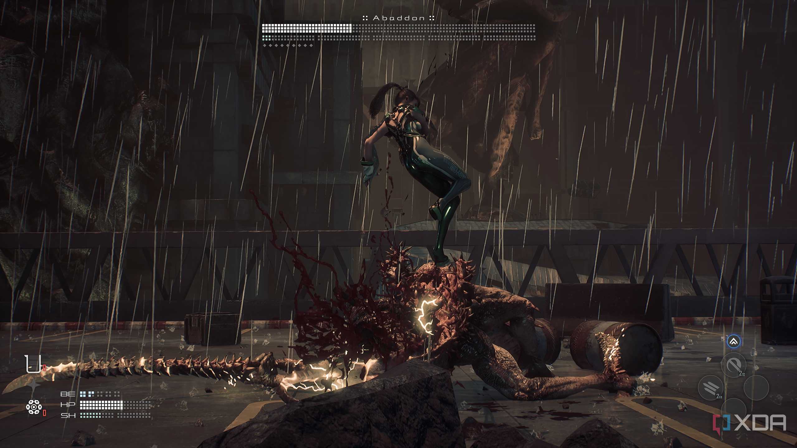 Eve attacking Abaddon in Stellar Blade PC.