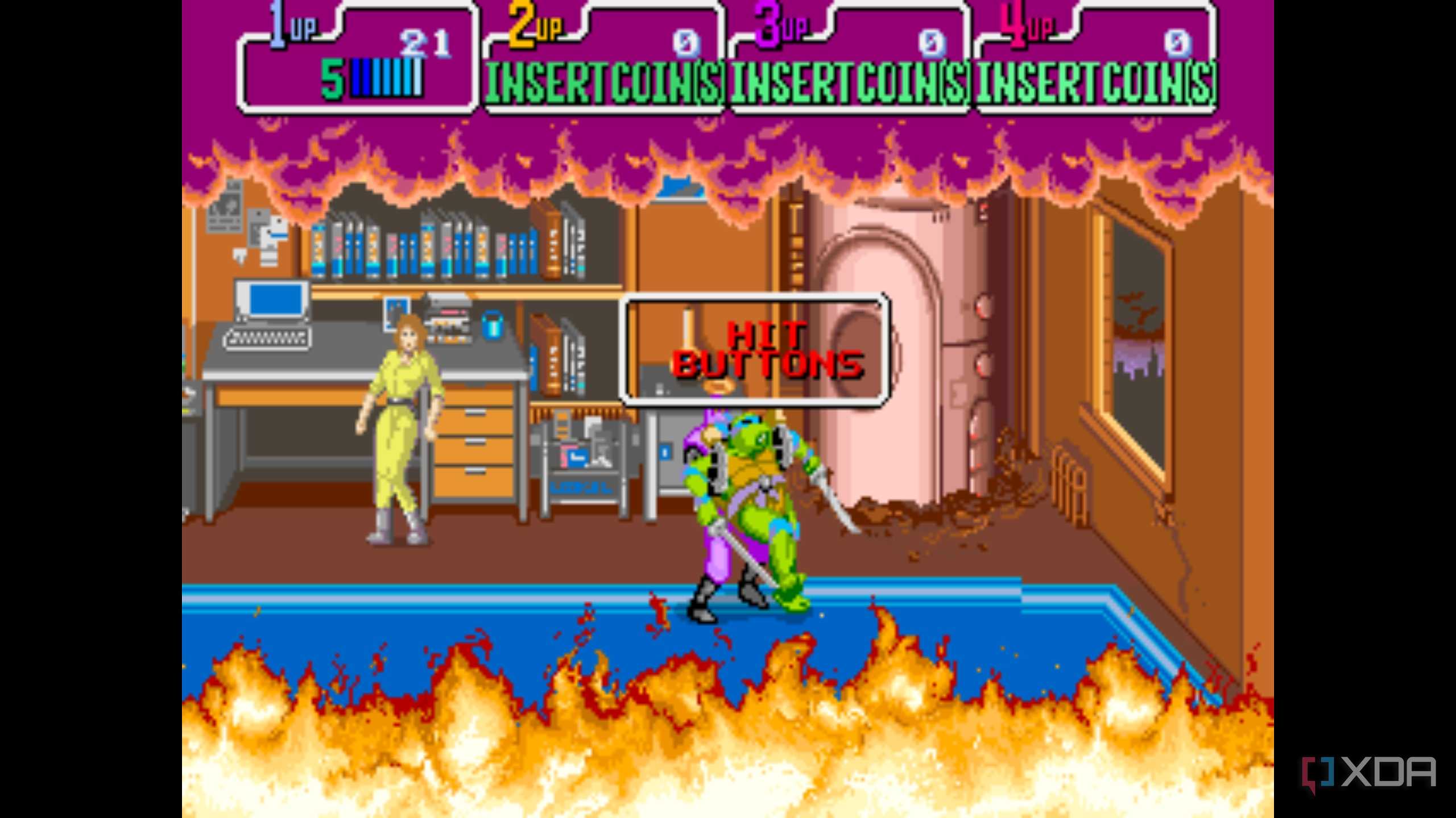 A screenshot from the 1989 arcade game Teenage Mutant Ninja Turtles.