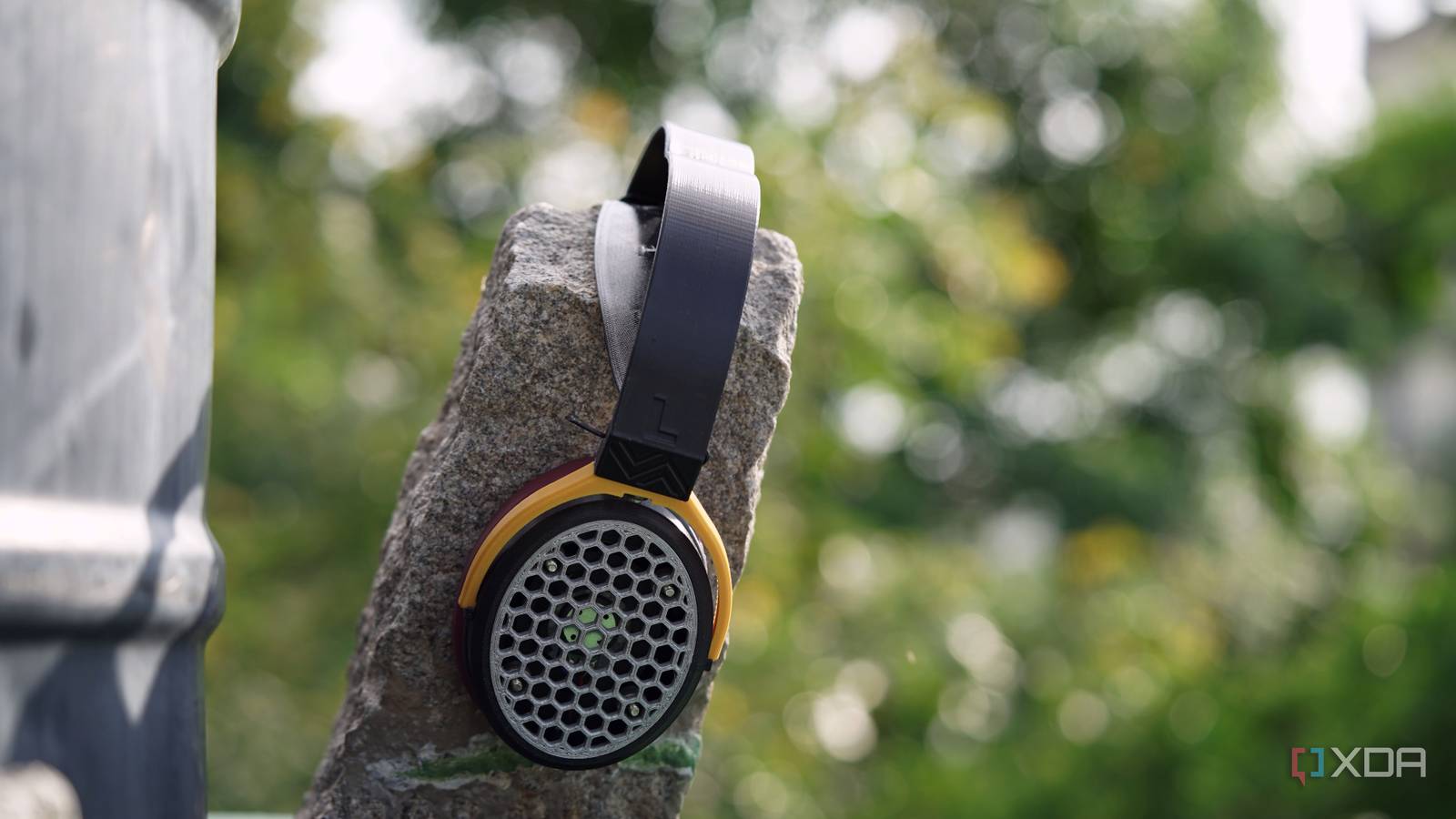 The second nozzle in the Bambu Lab X2D solves what single-nozzle 3D printers just accept as normal