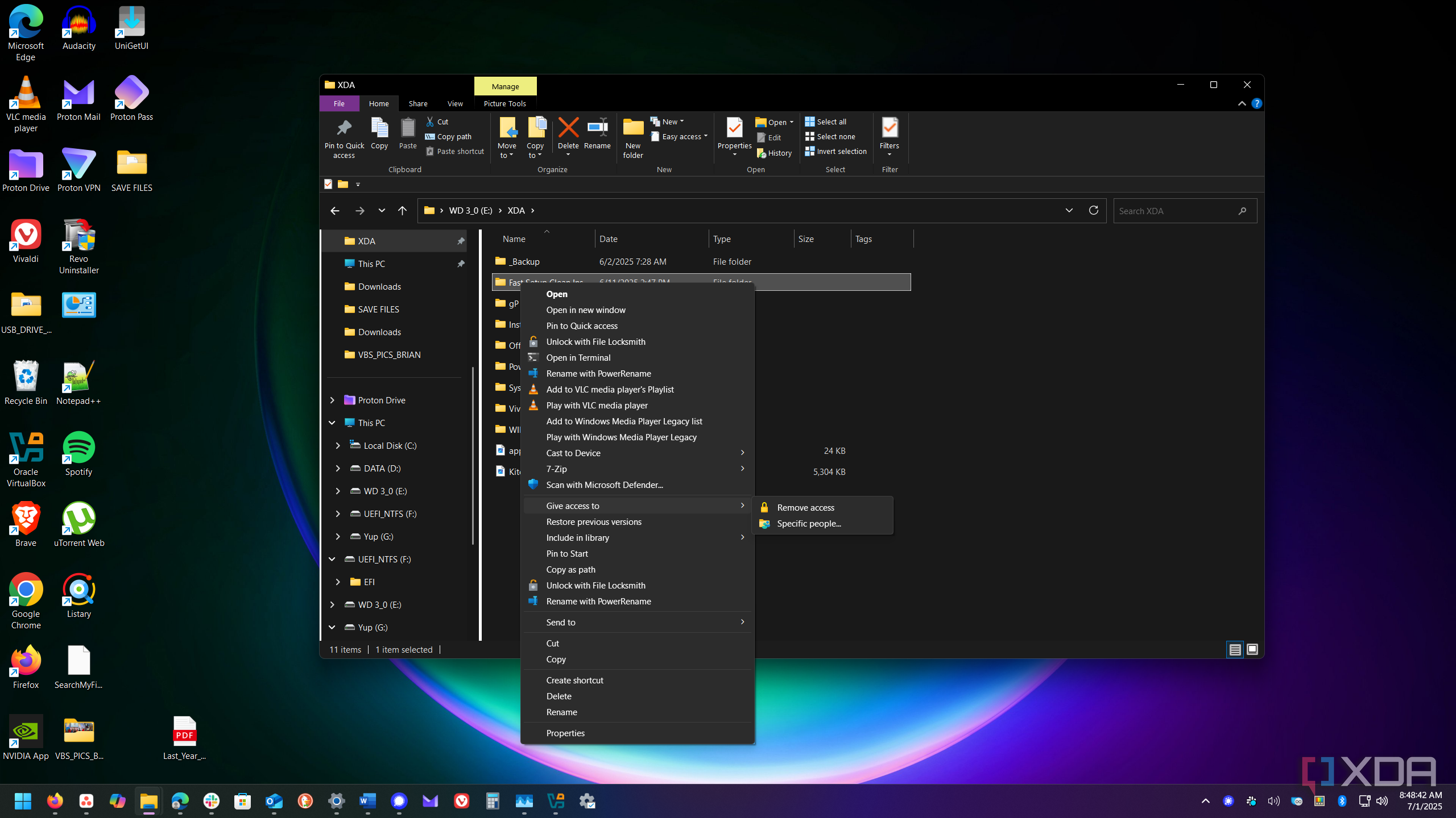 I made Windows 11 look like 10 without tools
