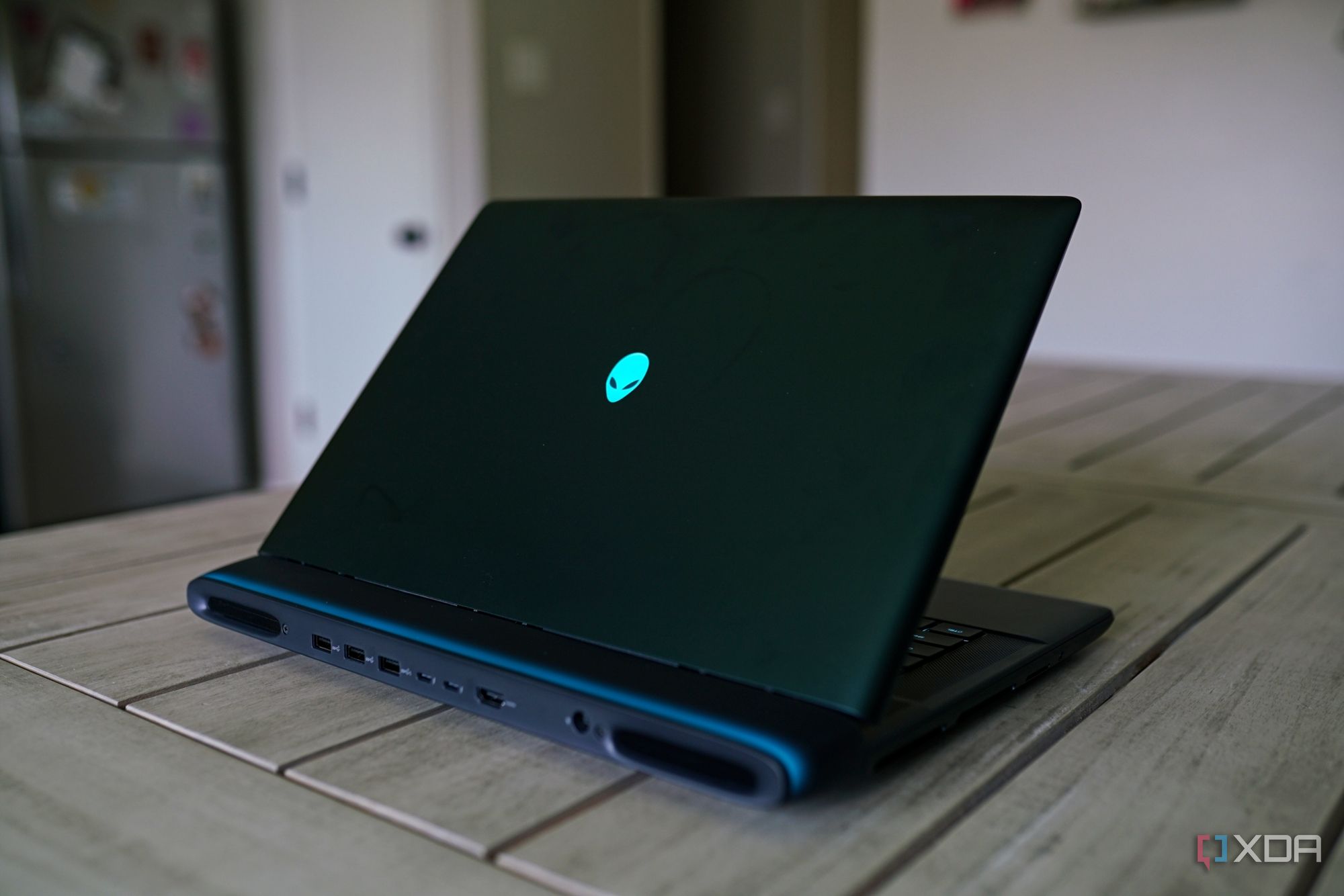 alienware 16 area 51 review13