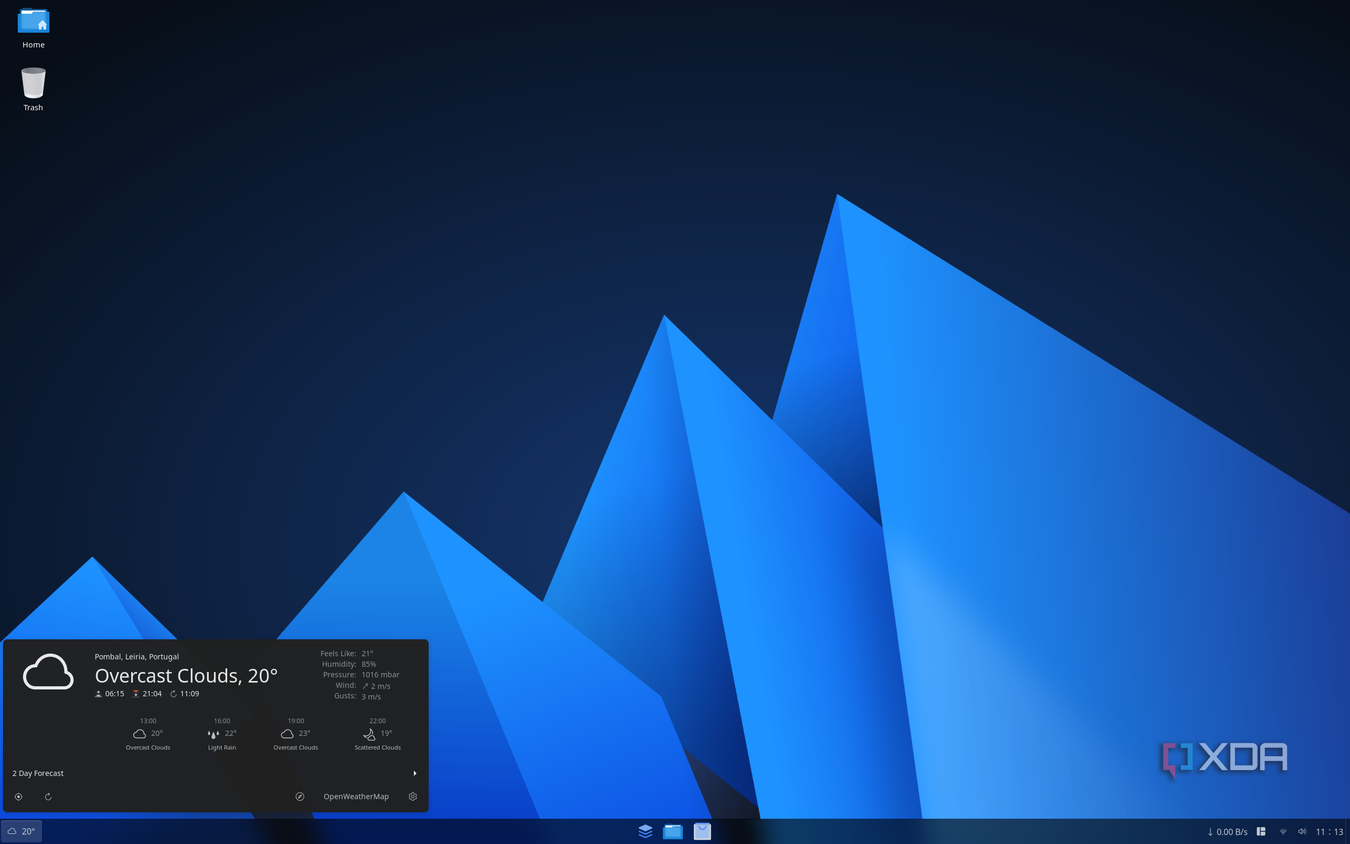 Screenshot of AnduinOS showing a weather widget