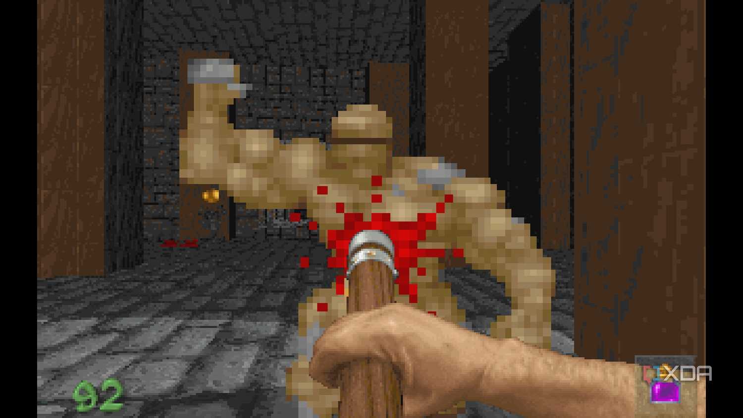 The game Heretic running on DOSBOX.